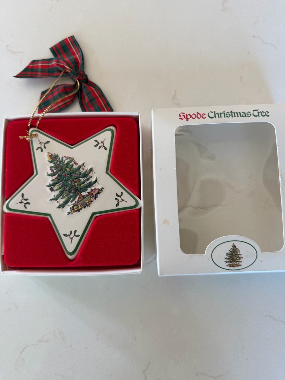 NIB Spode Star Porcelain Christmas Tree Ornament in Green and Red Accents
